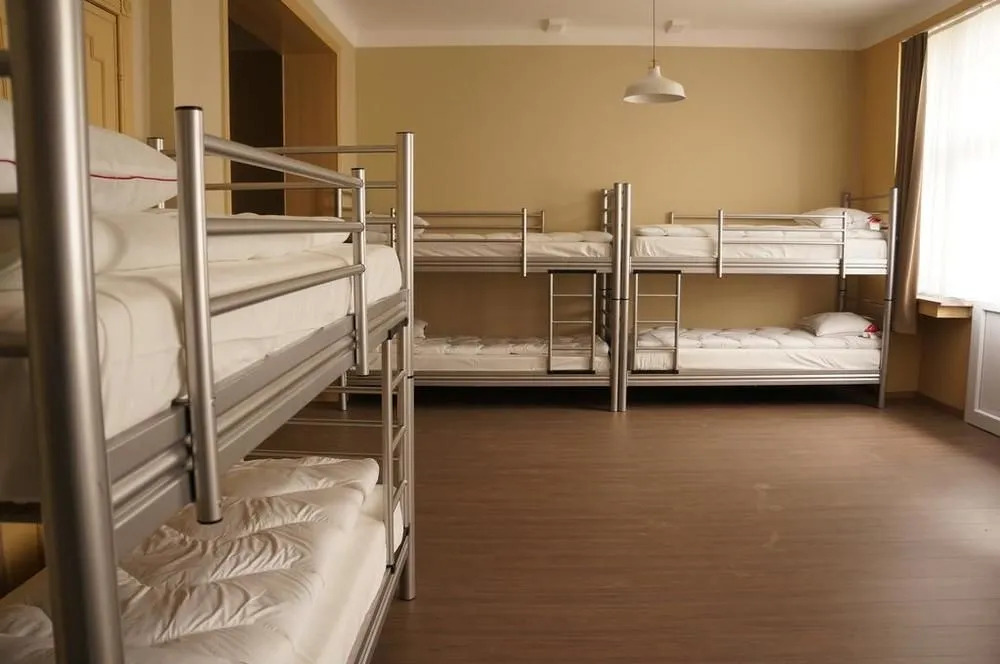 ES Hostel