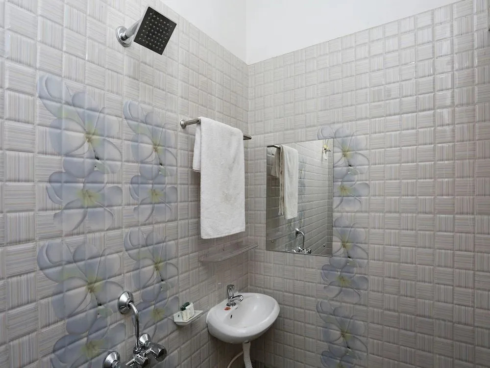 OYO 12756 Elite Stay