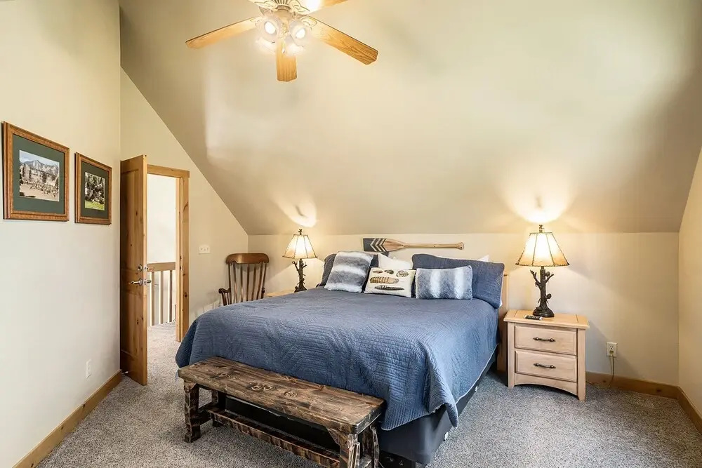 Solitude Bobcat #6 - Estes Park 2 Bedroom Condo by RedAwning