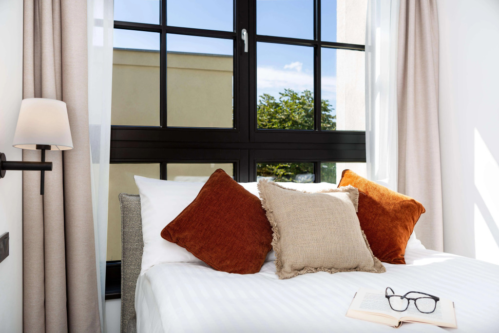 H11 Aparthotel