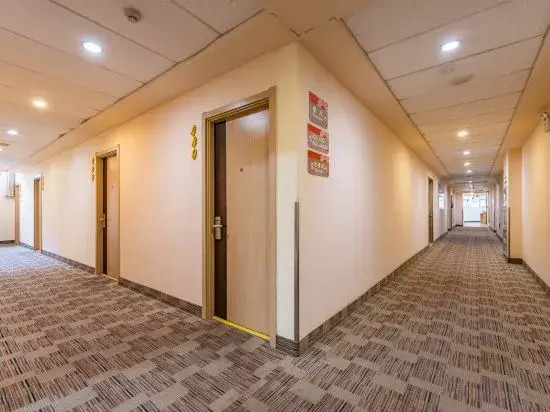 Grace Inn (Tengzhou Railway Station RT-Mart)