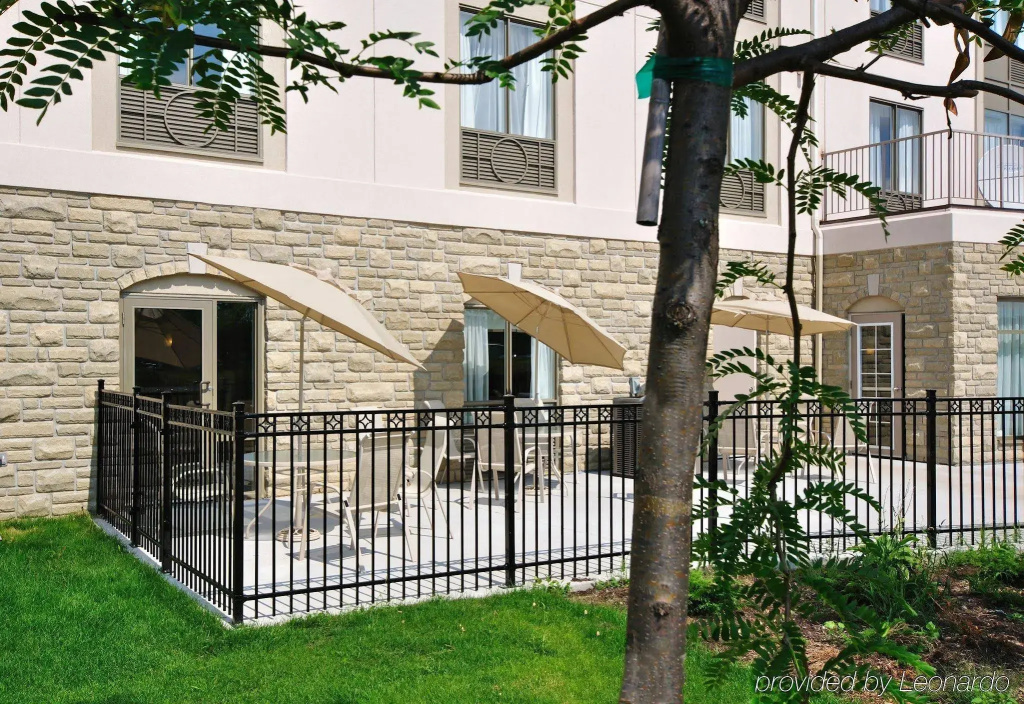 Holiday Inn Express Hotel & Suites Ottawa Airport by IHG