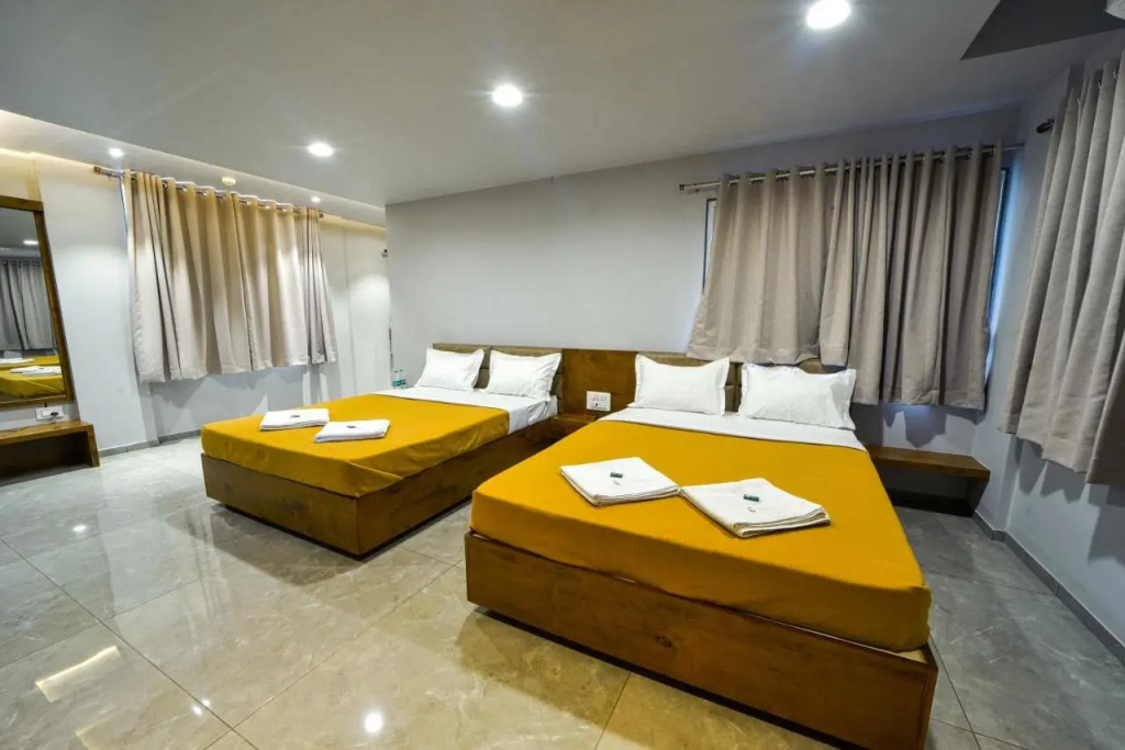 Hotel TrushaDham Near to Mahalaxmi Temple Kolhapur