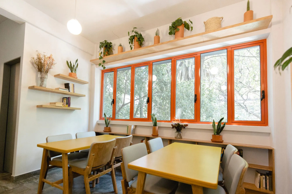 Chic Modern La Condesa Apt in Art Deco Building