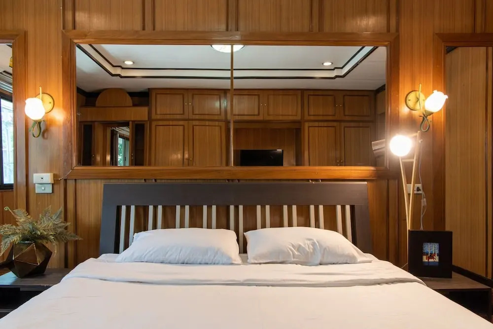 3 Br/ 300 Sqm/siam&platinum /wifi/hbo Go/ Netflix