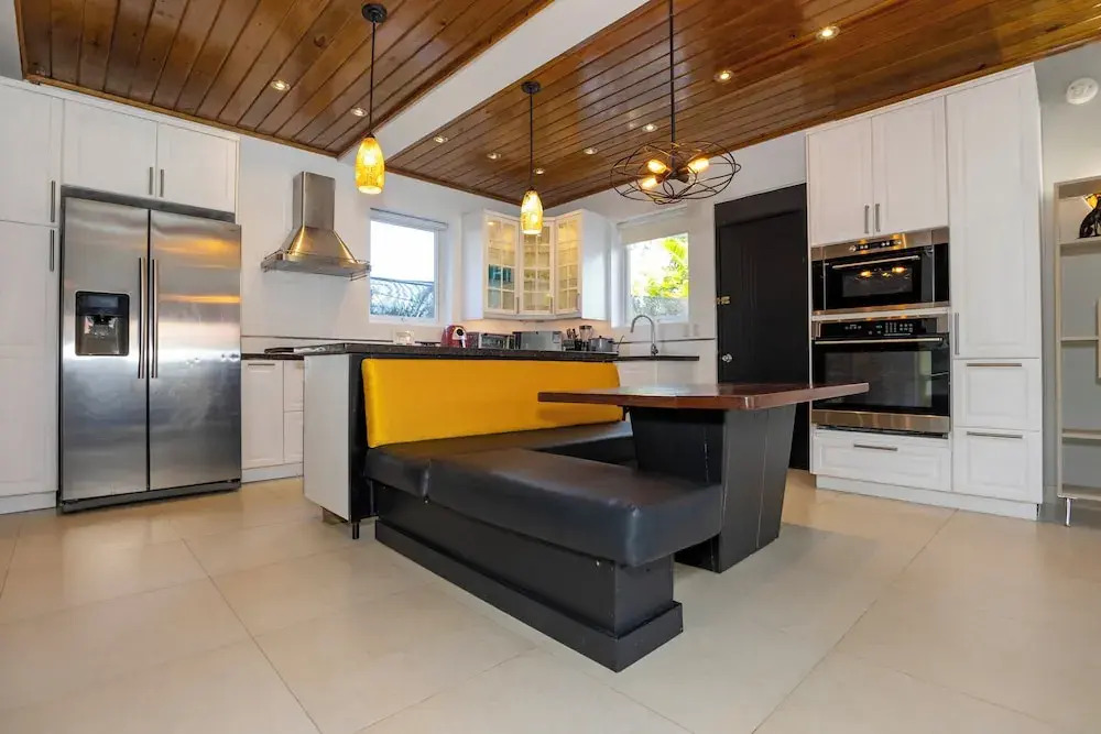 Villa Twelve27