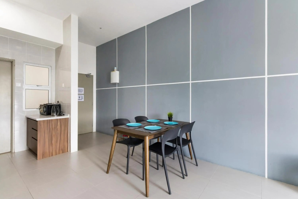 DreamScape Apartment @ Golden Hill