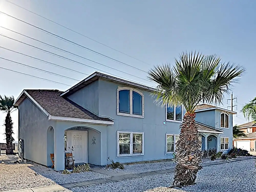 South Padre Island Townhouse #115 3 Bedrooms 2.5 Bathrooms Townhouse