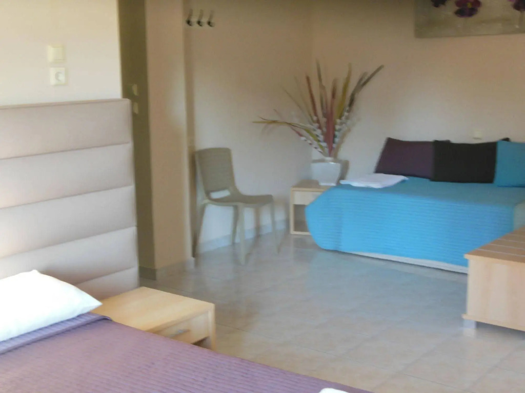 Theano Hotel