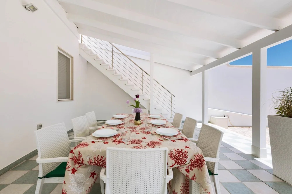 Villa Belvedere by BarbarHouse