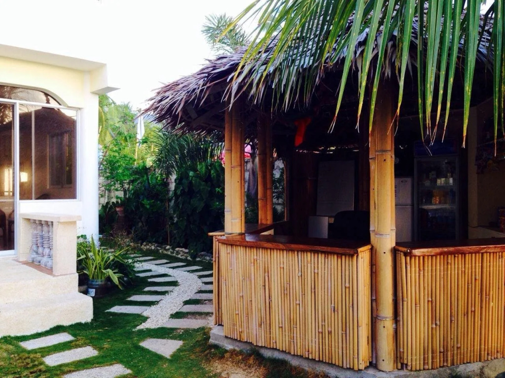 Oslob Garden Stay Beach Resort