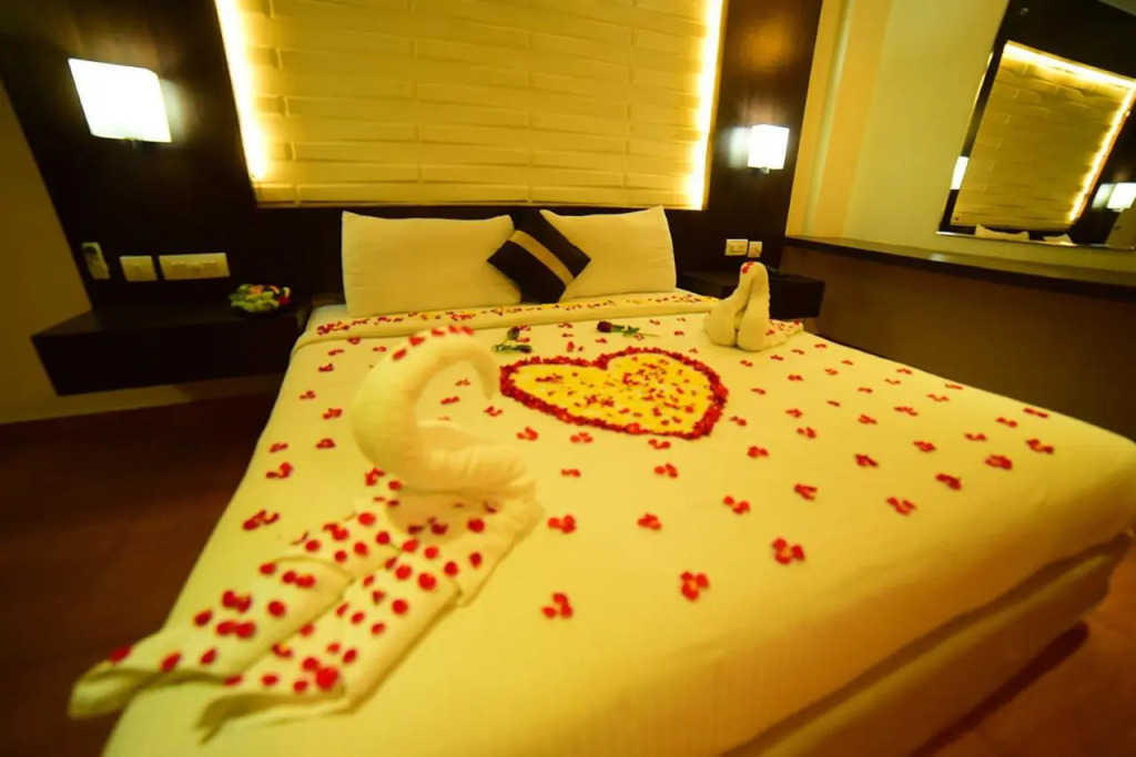 Castle International Premium Hotel
