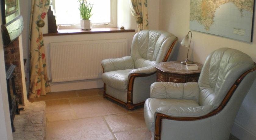 Pyle Guest House