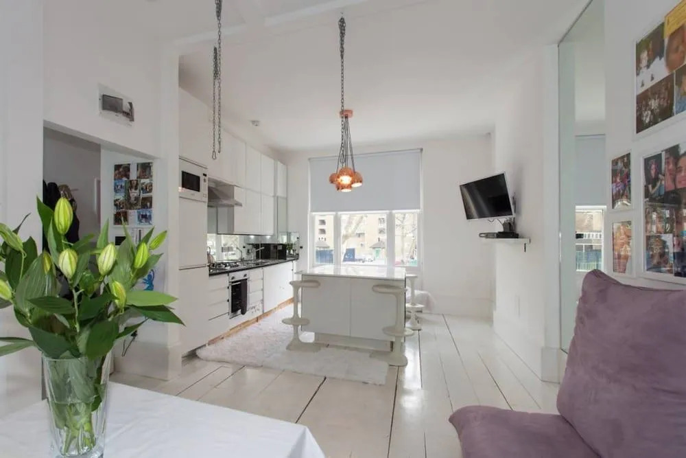 5 Storey 5 Bedroom House in Kilburn