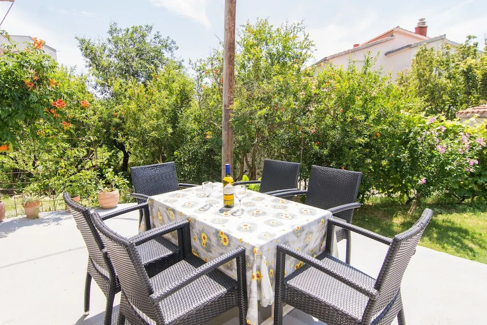 Apartmani Dolores