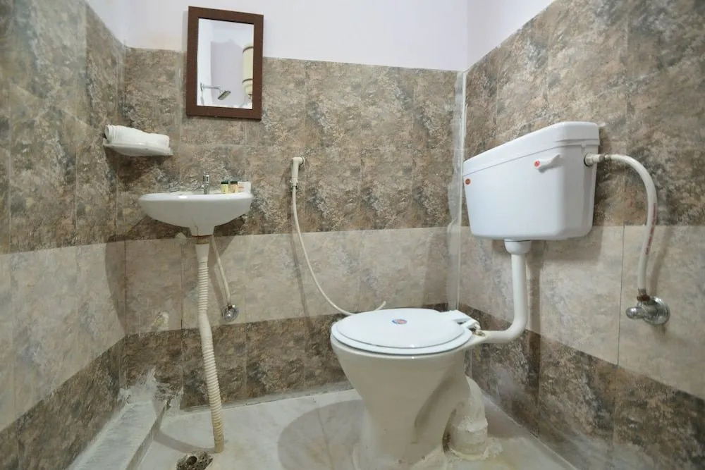 OYO 18515 Hotel Jal Mahal Jhalak Palace