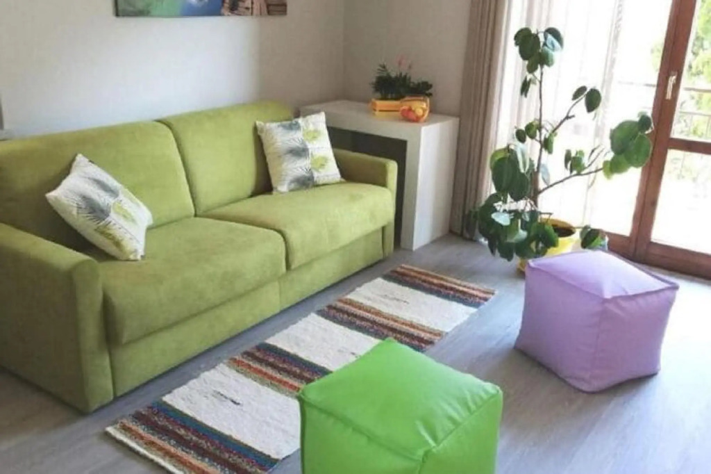 Attractive apartment in Crone with garden