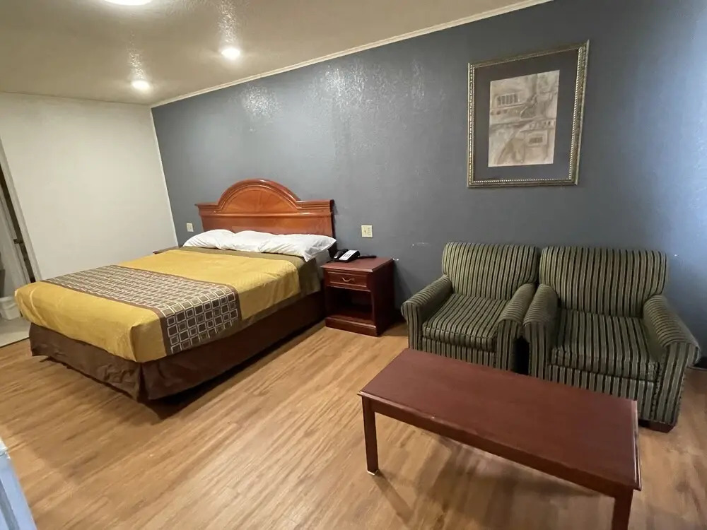 Sallisaw Inn