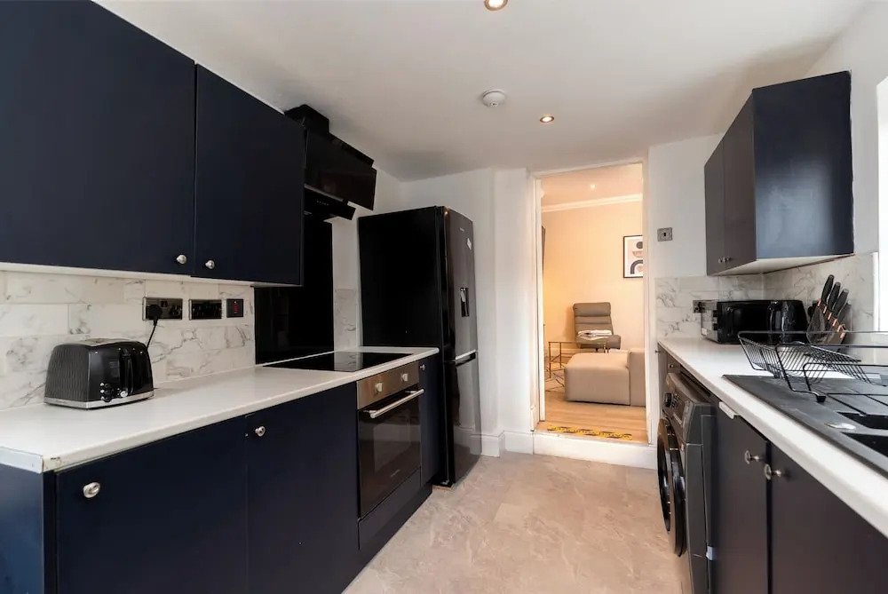 Bright 4-bedroom Maisonette in Gateshead
