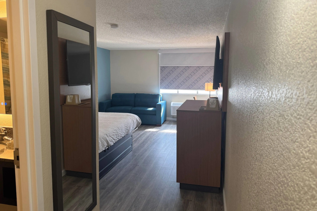 Days Inn & Suites by Wyndham Festus