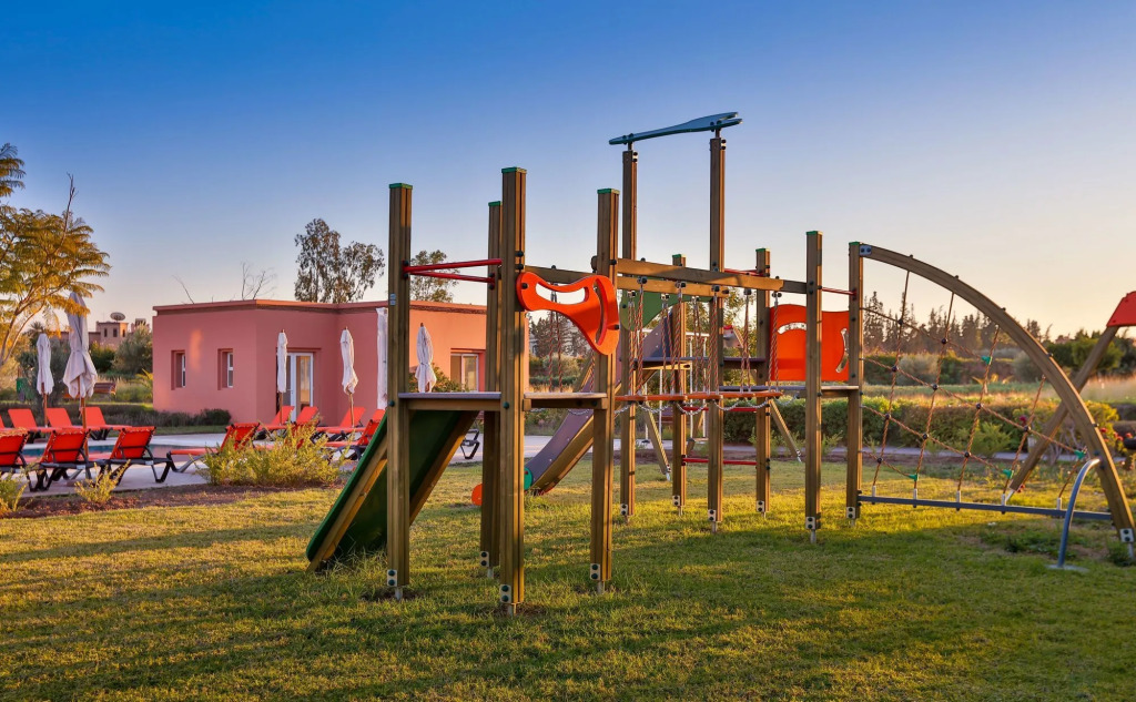 Zephyr Hotel Club Resort and Spa