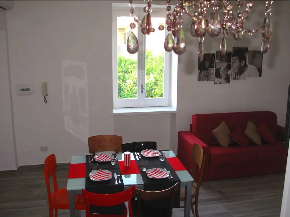 Regginè Holiday Apartments