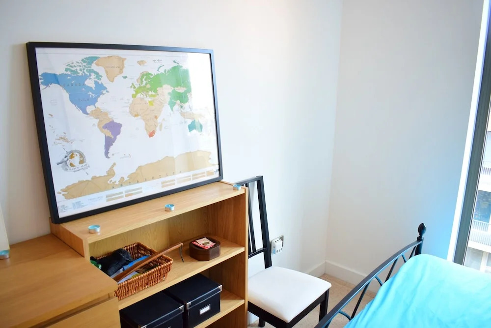 2 Bedroom East London Apartment