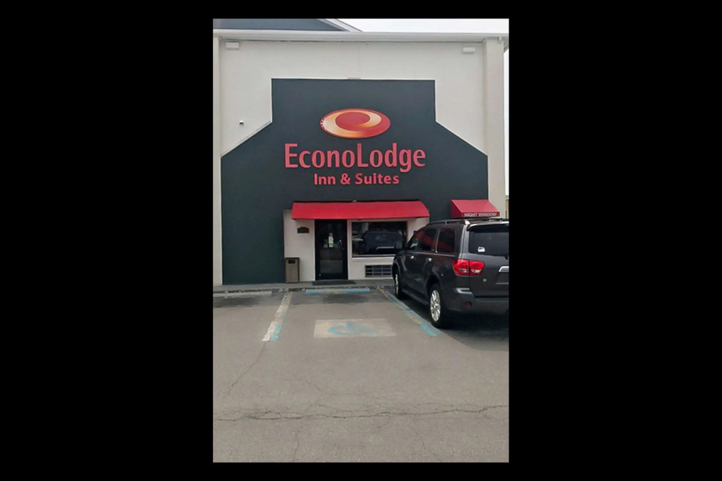 Econo Lodge Inn & Suites Virginia Beach - Norfolk