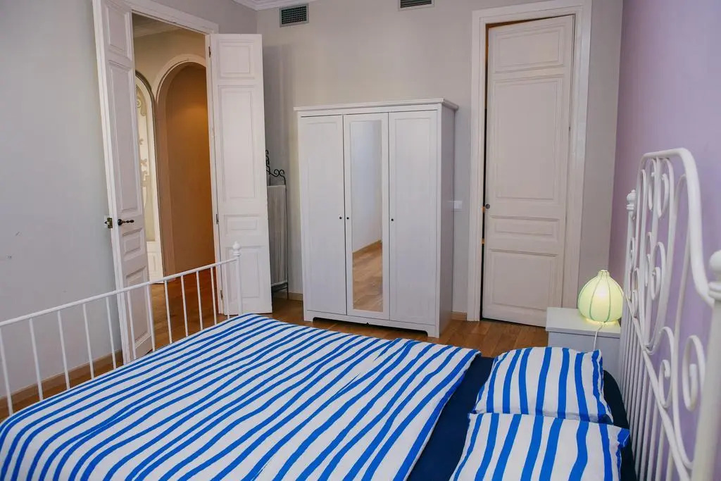 Cozy Apartment Near Sagrada Familia 21B