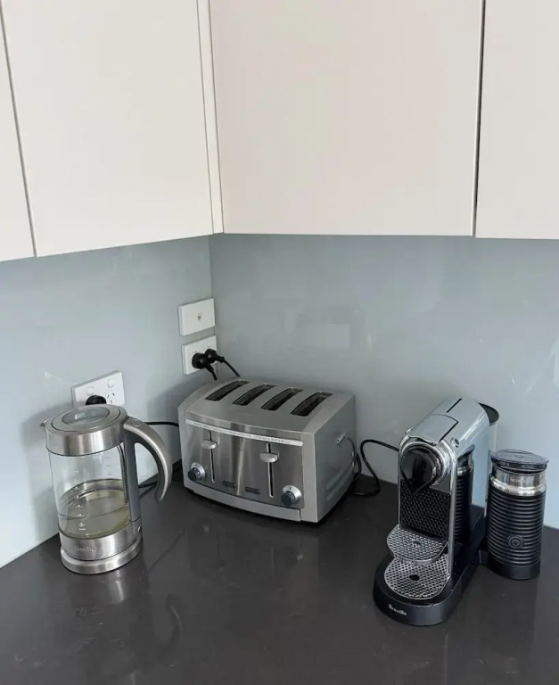 Manly 3 Bedroom Home - Upper Duplex
