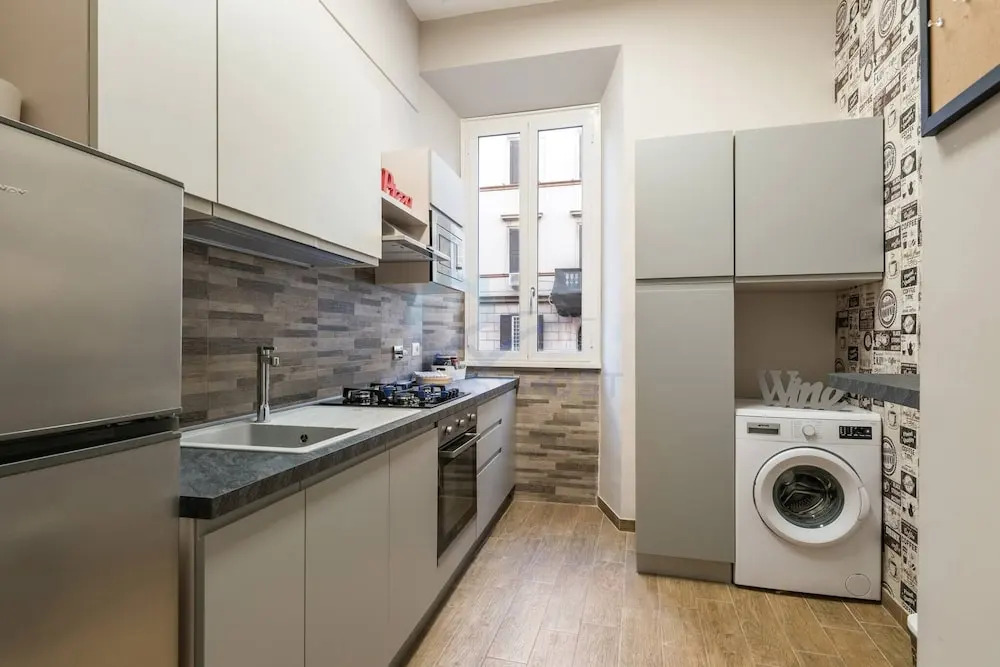 New Completely Renovated Apt In Vatican Peppes