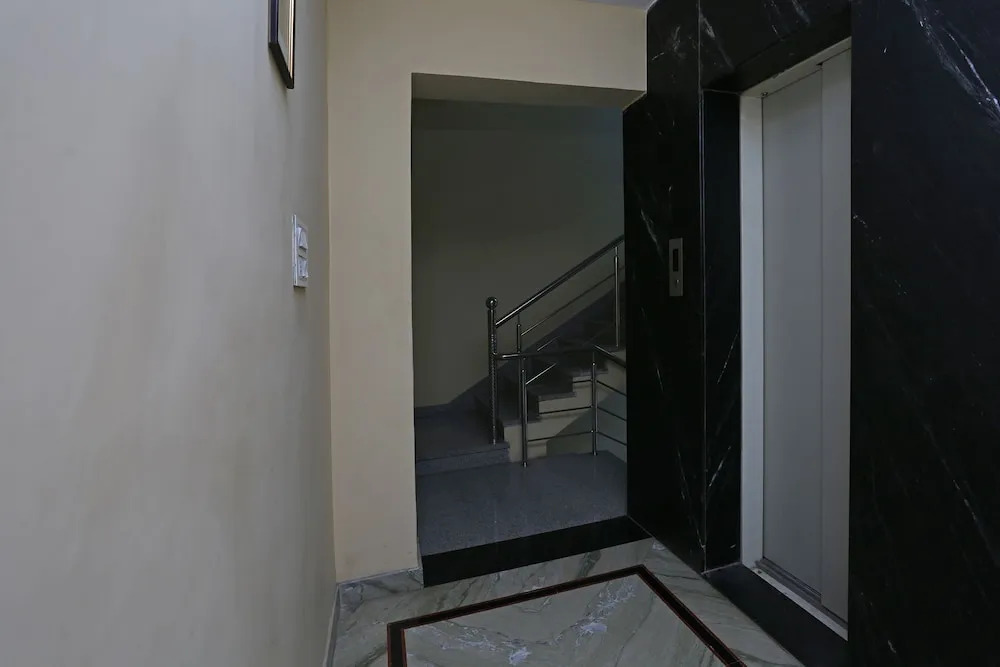 OYO 2599 Anantkoti Hotel