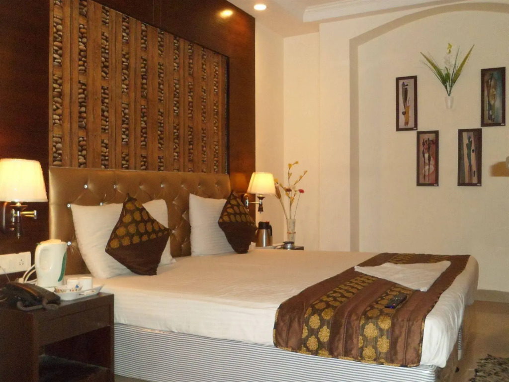 Hotel Arjun (New Delhi)