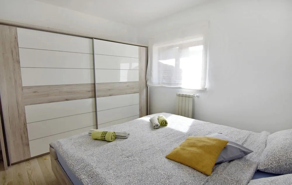 Upscale Fully Equipped Apartment