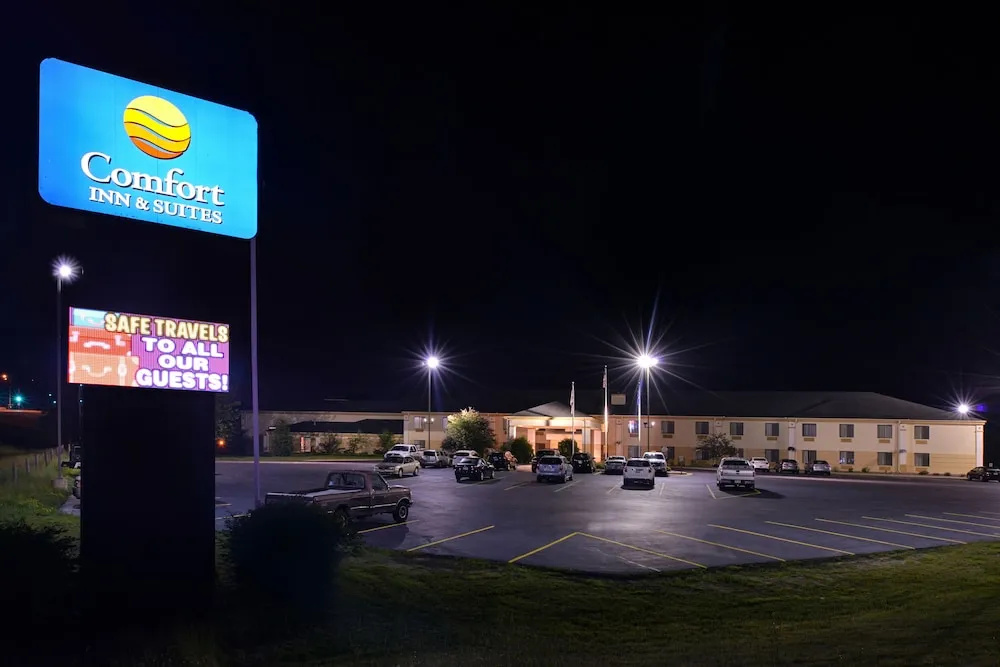 Comfort Inn & Suites
