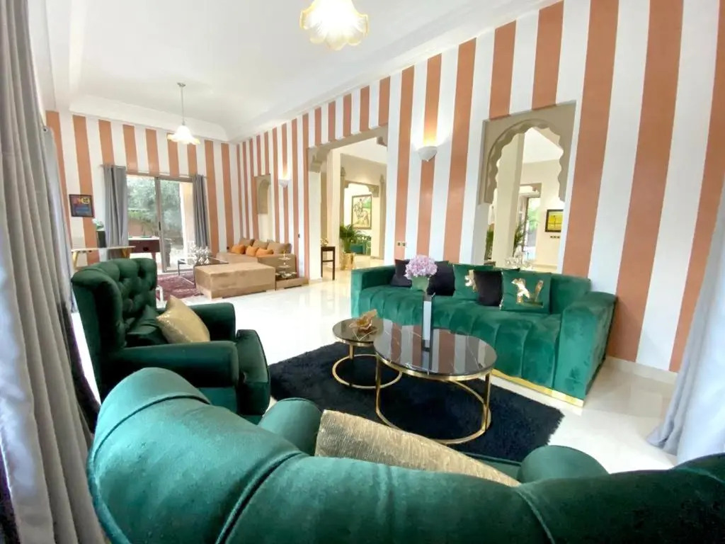 5 bedrooms villa with private pool enclosed garden and wifi at Marrakech