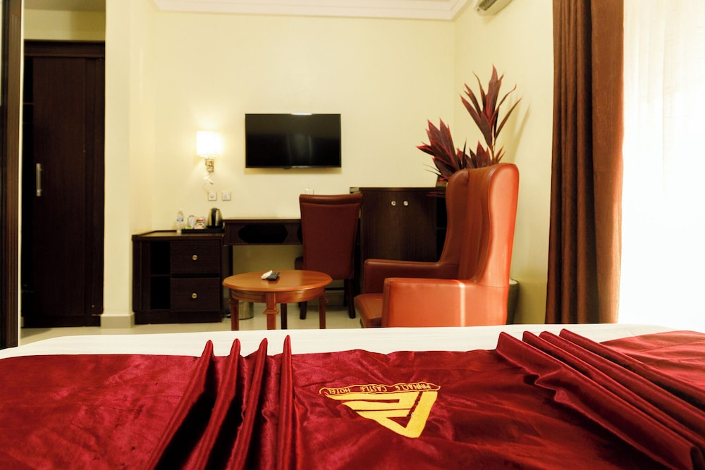 Pinnacle Castle Hotel Asaba