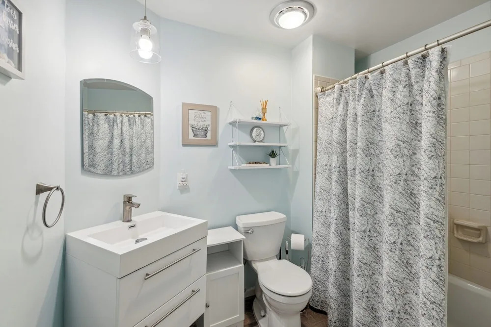 Vitamin Sea Retreat A Dream! Highly Walkable!