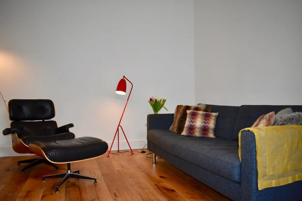 Beautiful 2 Bedroom Cottage in Trendy Portobello
