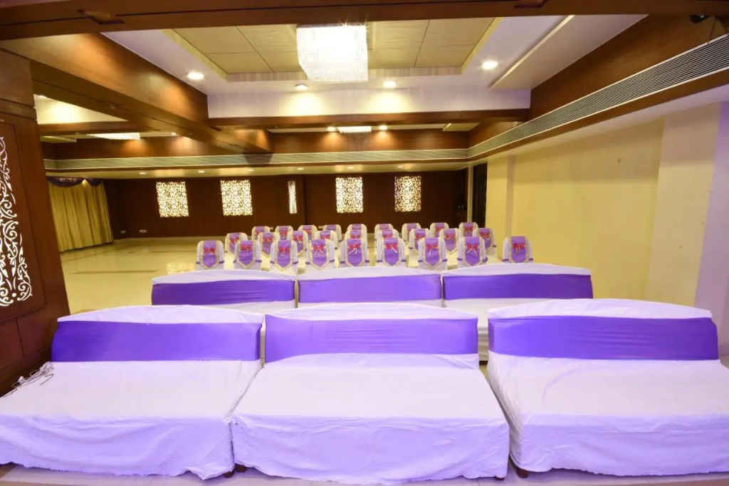 Hotel Platinum Residency