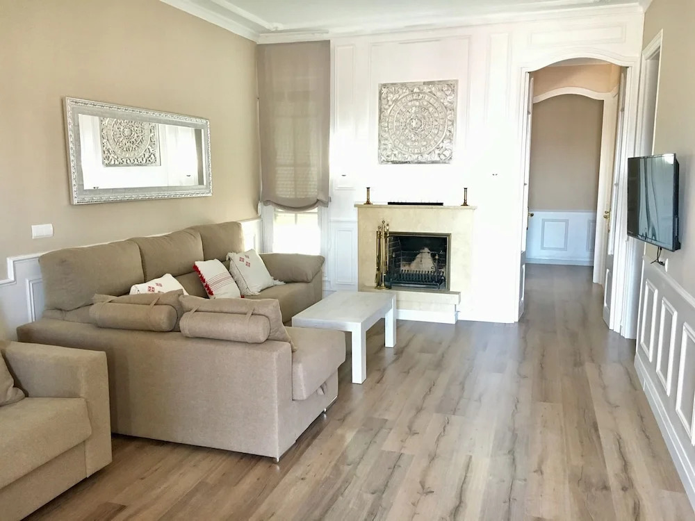 Apartamento Impecable Estancia Con Metro Delante