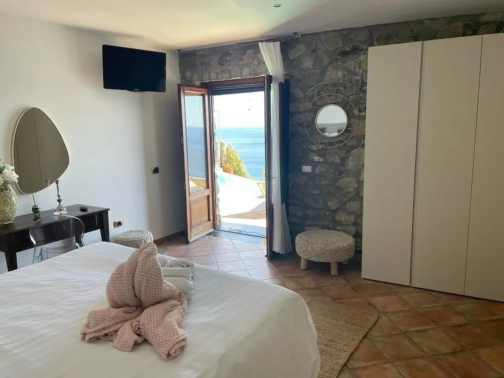 Villa Stone