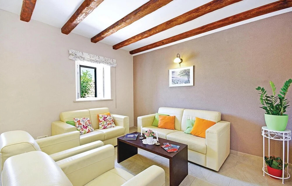 Awesome Home In Trsteno With Sauna
