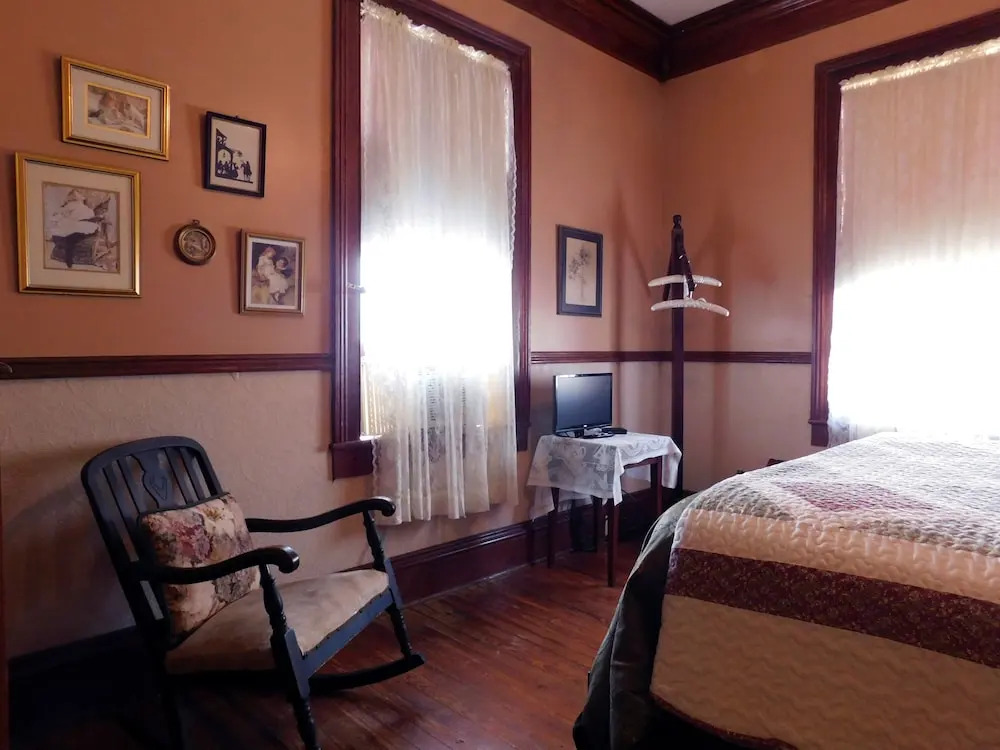 Pensacola Victorian Bed & Breakfast