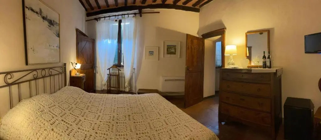 4 bedrooms house with wifi at Montalcino