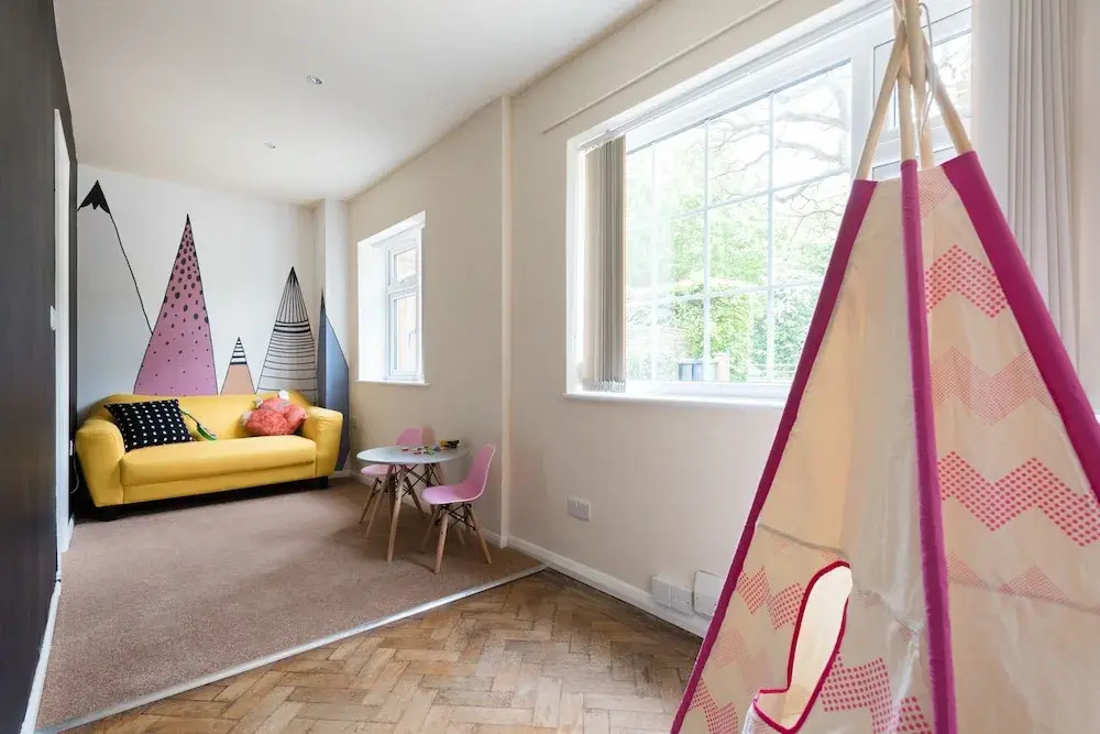The Homerton Cottage - Spacious & Charming 5bdr Home