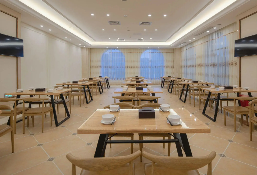 Vienna International Hotel (Xianyou High-speed Railway Station Store)