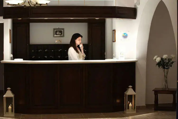 Markakis Restaurant And Zeta Rooms
