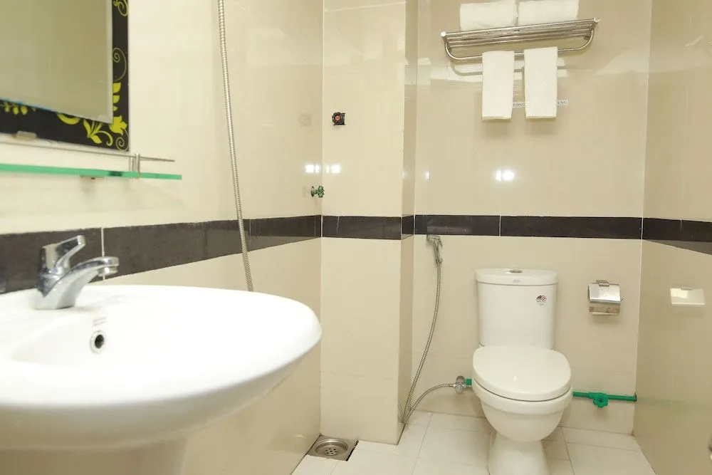 Cong Thuong Hotel