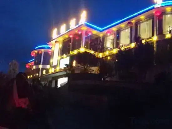 Lianhu Hotel